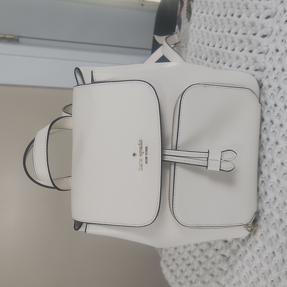 Kate Spade New York Kristi backpack 🎒  New with tag gold hardware adjustable st - Picture 3 of 8